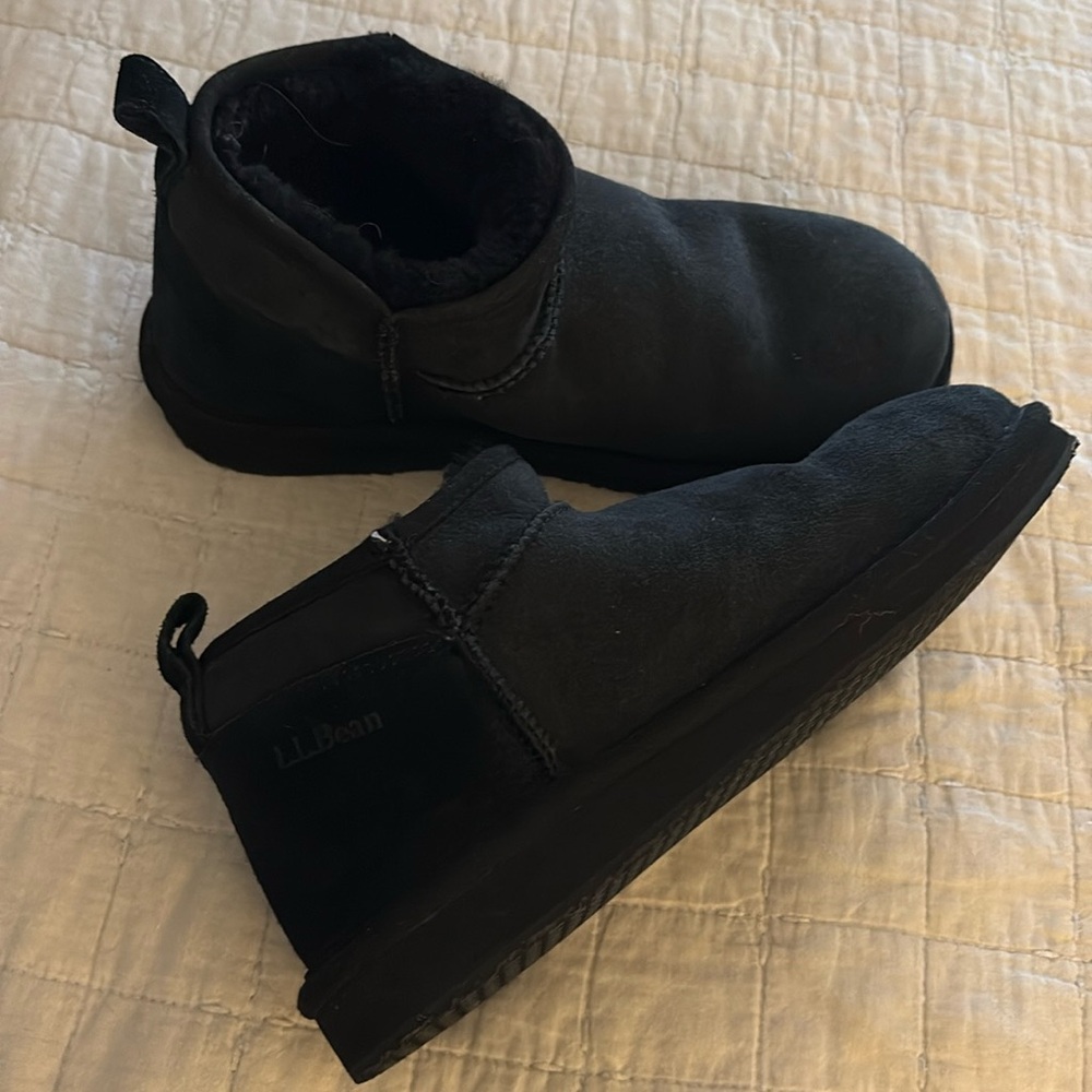 L.L. Bean ultra short black suede short shearling boot